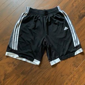 Adidas size M basket ball shorts